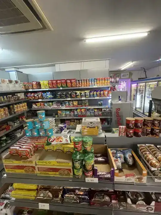Snacks und Chips Adler Kiosk Wiesbaden